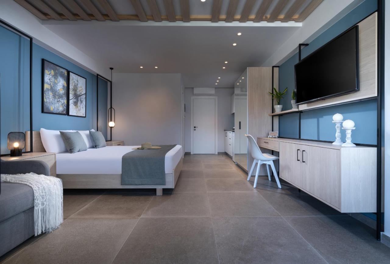 Sky Luxury Suites Sarti Bagian luar foto