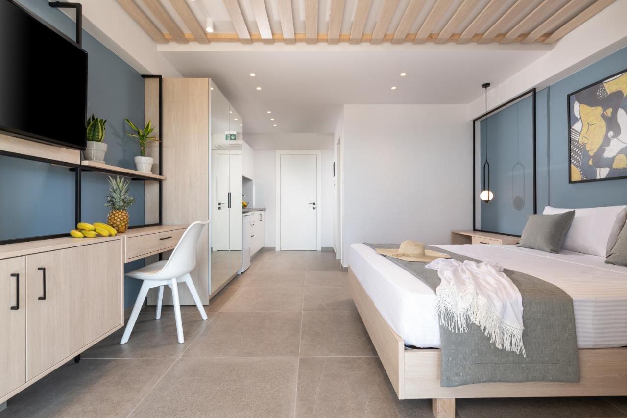 Sky Luxury Suites Sarti Bagian luar foto