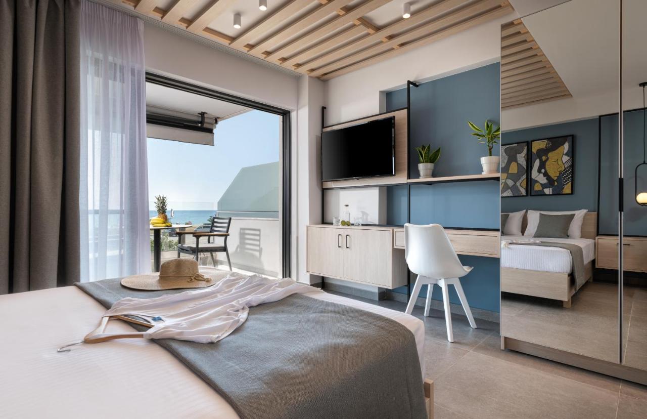 Sky Luxury Suites Sarti Bagian luar foto