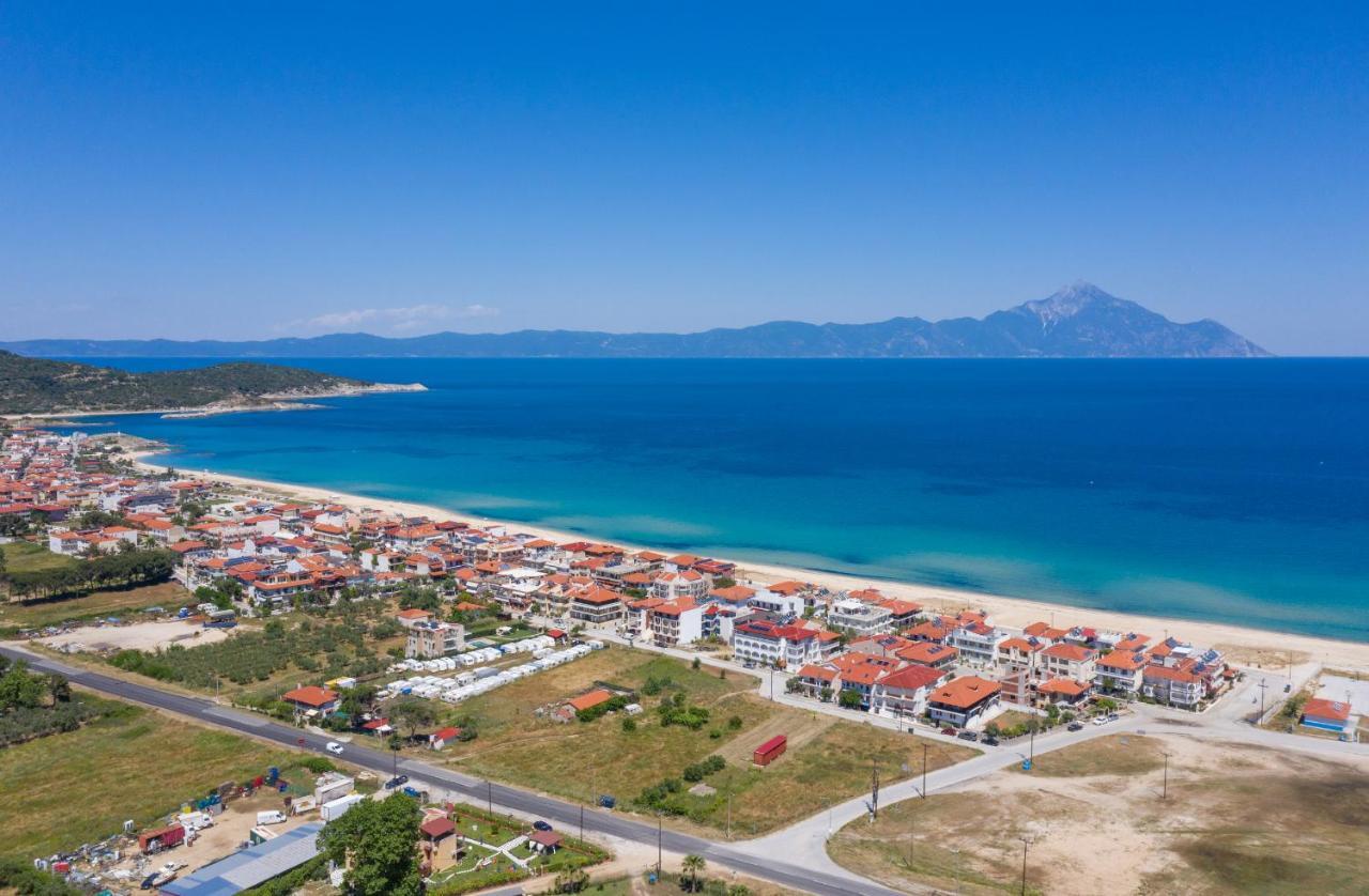 Sky Luxury Suites Sarti Bagian luar foto