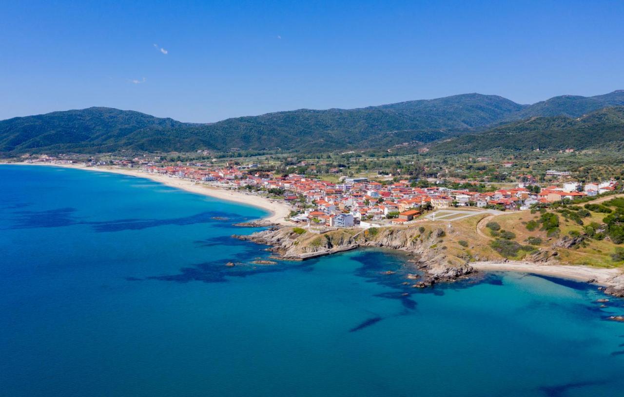 Sky Luxury Suites Sarti Bagian luar foto